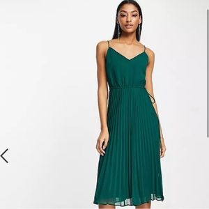 ASOS DESIGN pleated cami midi dress with drawstring waist in forest green - 10